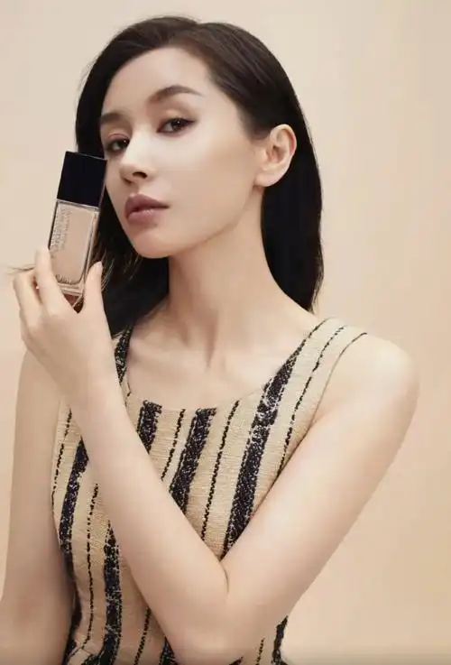 演员王子文:(原名王蒙蒙)1982年2月28日出生于四川省成 - 抖音