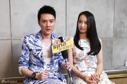 f(x)宋茜拍戏爆爱火! 冯绍峰搓揉蜜腿,搂腰影片流出