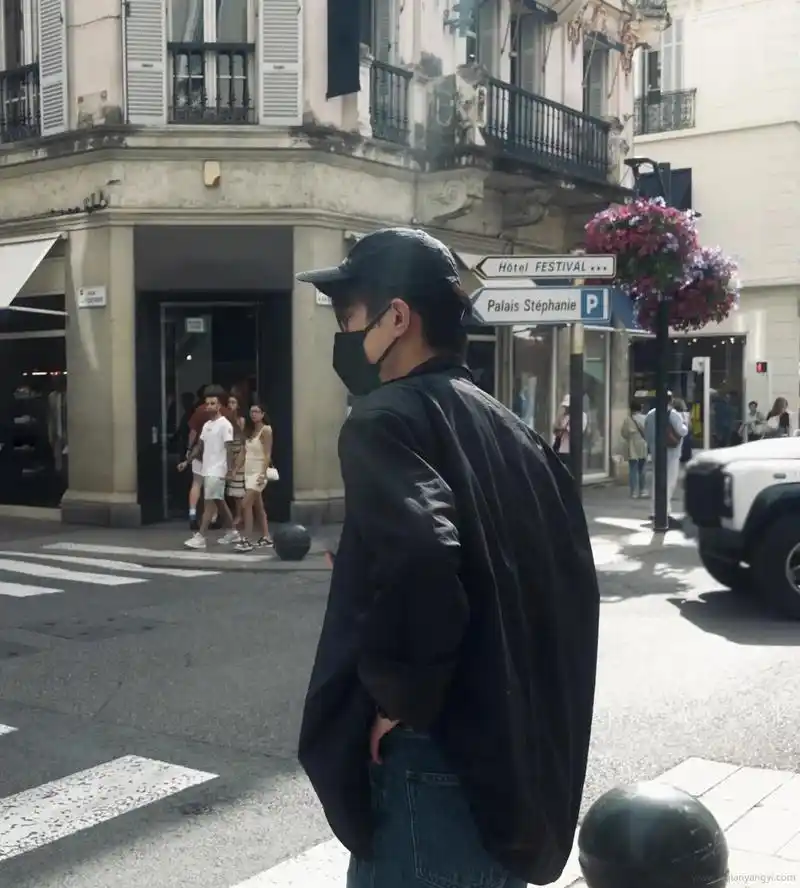 女友视角 妥妥的男大即视感#易烊千玺 - 抖音