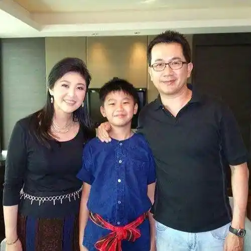 揭秘英拉背后的男人:深爱英拉,却不是她的"丈夫"