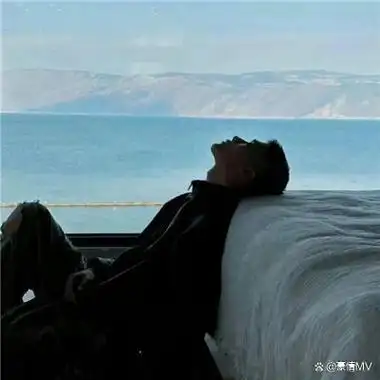 氛围感男生头像小众2024最新慵懒感男头真人意境图片