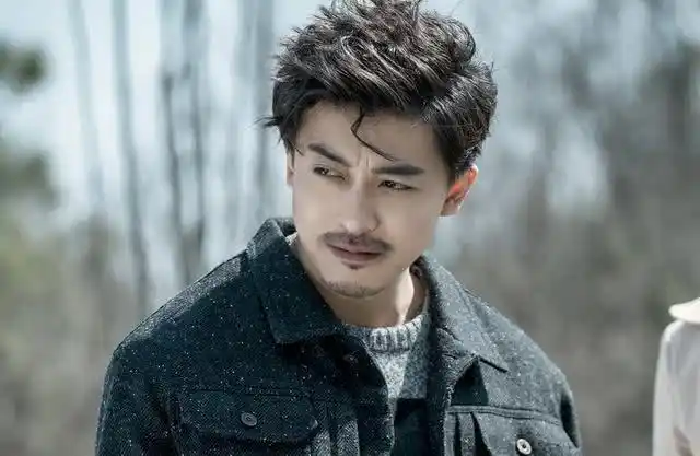 李佳航《猎心者》饰微表情专家成人形测谎仪!侦探风网剧有点好看