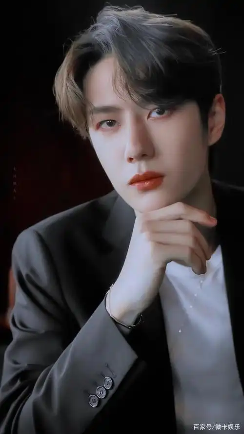 王一博笑起来真好看