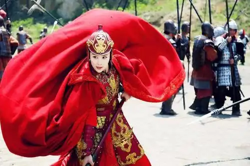 五位铠甲女将军剧照,看了她们才知道什么叫英姿飒爽,英气逼人