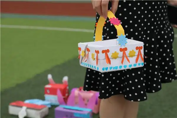 成信大实验学校学子为口罩做一个"家"