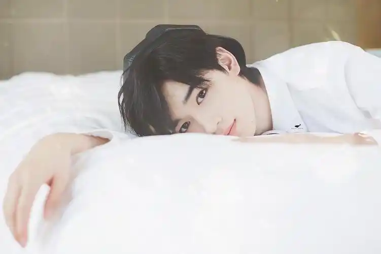 新人进组报道宋亚轩电脑壁纸或许有人想充实我的文件夹吗