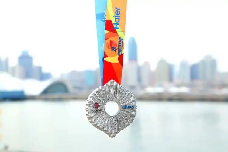 惊艳亮相海尔2021青岛马拉松奖牌今日为你揭幕
