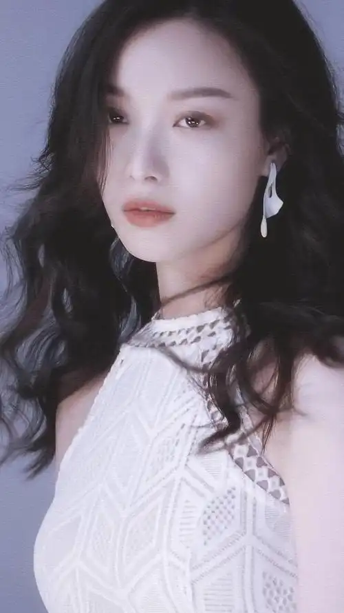 倪妮,15张精美的照片_网易订阅