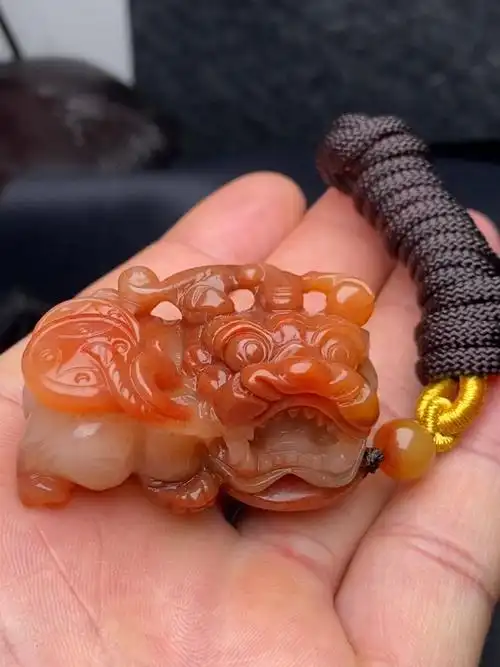 299元黄龙玉霸王貔貅挂件吊坠云南旅游玉石