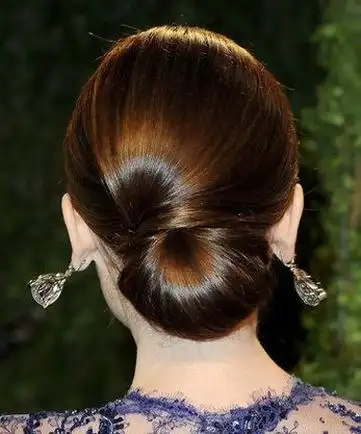 法式低发髻慵懒随意 法式后盘发髻