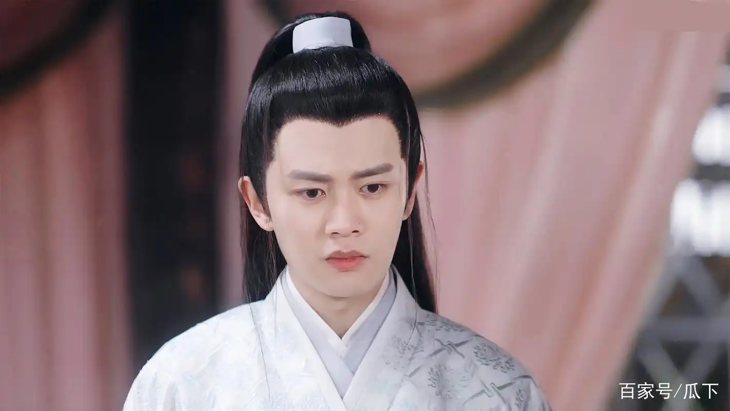 任嘉伦为何成为特例?已婚演古偶剧,无人排斥反而追捧