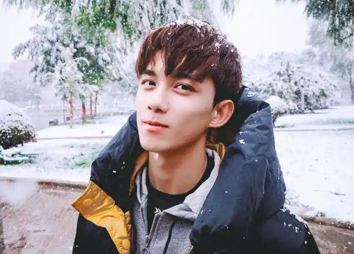 02吴磊——短鼻头