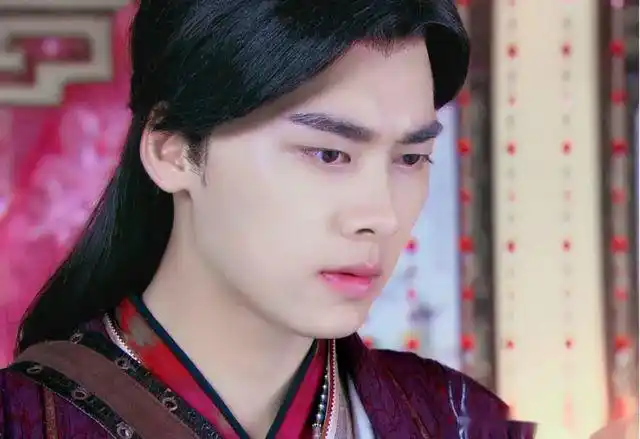 古装男神李易峰完了