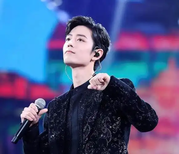 阳光,斯文和懂礼貌都是假象,其实肖战性格火爆,容易被点燃