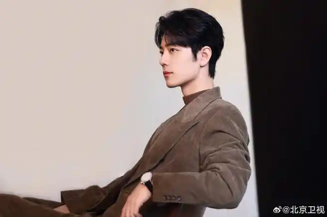 肖战写真碎片掉落##遇见美好