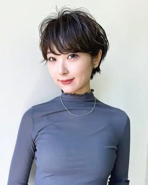 40到60岁的女性,短发这样整,很美很减龄_发型_魅力_时尚