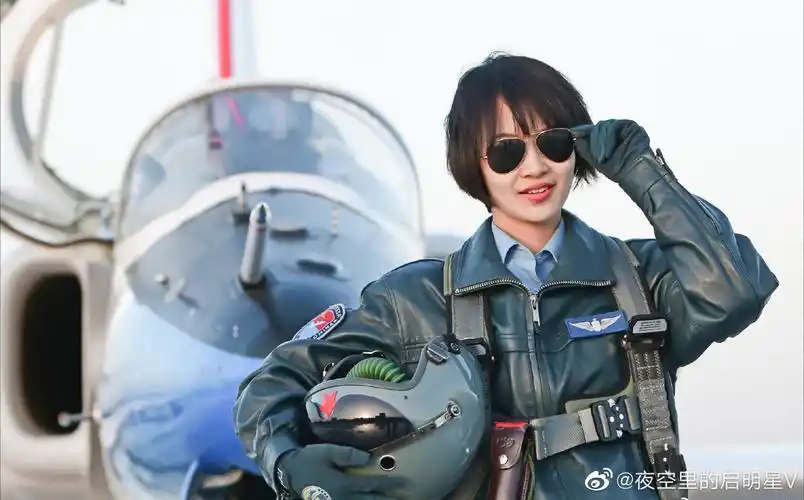 穿上戎装的你当属最靓的仔!