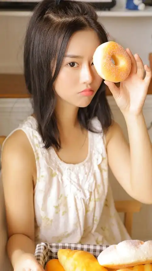 元气养眼美女写真手机壁纸-美女-手机壁纸下载-美桌网