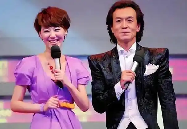 出走央视多年,深陷"桃色绯闻",如今过得咋样|李咏|曹可凡|政治片|历史