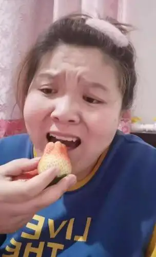 看过郭老师的照片,相信没有人会相信她是一个只有2