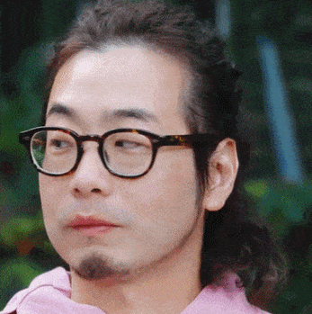 陈意涵的几位前任,其实颜值都还挺在线的,但到了许富翔这,就有点"欢脱