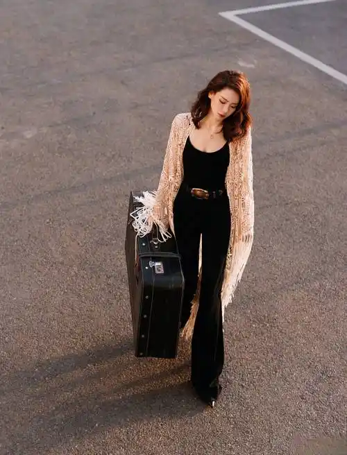 春意盎然邂逅拉夫劳伦戚薇的休闲气质之旅