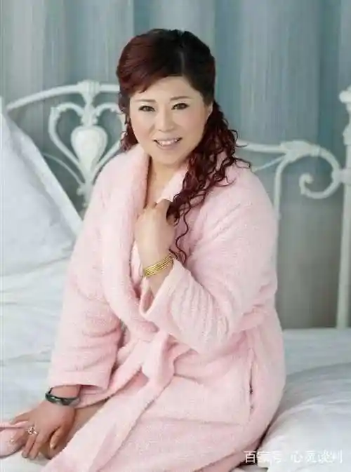 50岁的女人喜欢多少岁的男人?