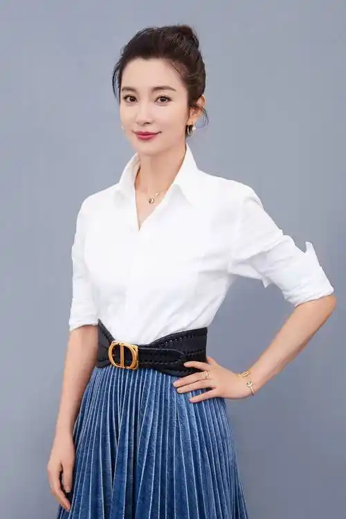 50岁李冰冰童心未泯,对一种美食情有独钟,究竟是什么神秘力量?