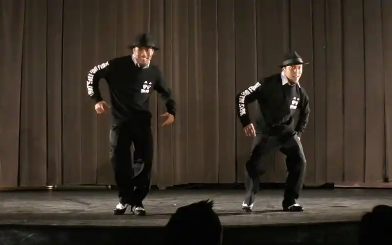 lockinggogobrotherslocking表演2016