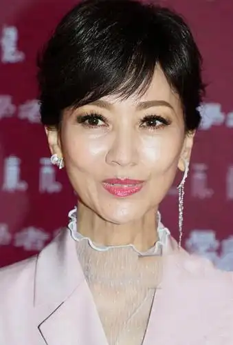 不老女神赵雅芝未修图流出,64岁有老奶奶气质了,这才是真实的她!