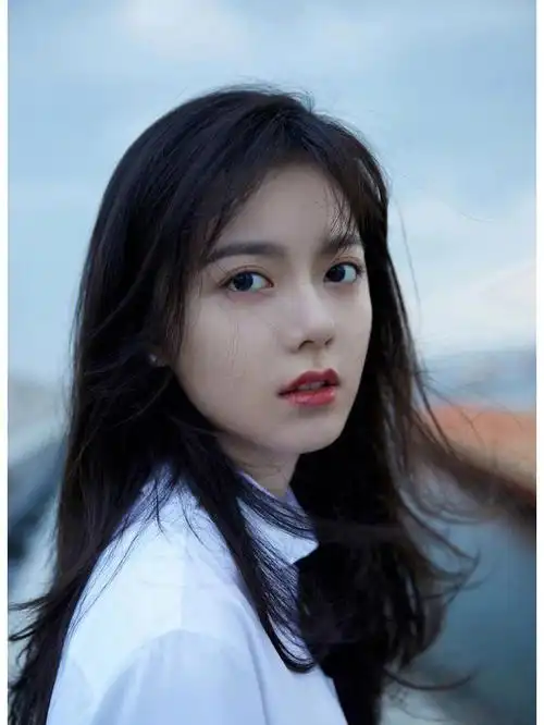 本期推荐探星圈帅哥美女之赵今麦