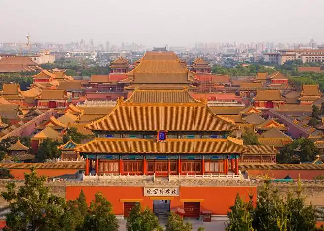 古代宫廷建筑之精华北京故宫以三大殿为中心占地面积72万平方米建筑