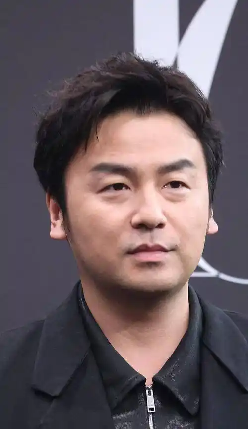 男明星怼脸"生图"大公开,网友:太丑了_脸部_男士_形象