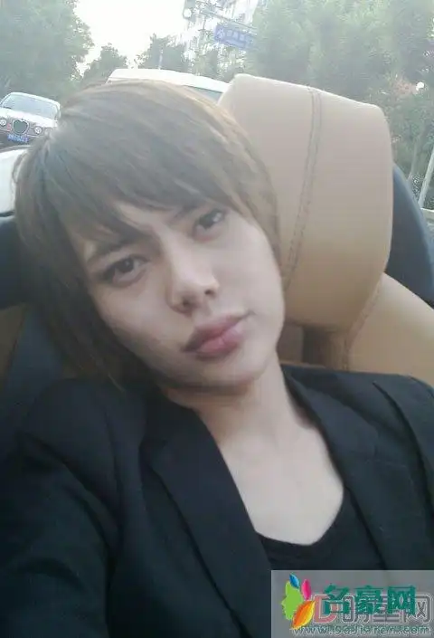 时诗男的女的变性了吗像关之琳就是整的太厉害了