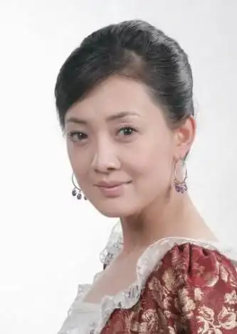 牛莉的女儿,牛莉 新女婿时代演艺    2002年金鹰奖最佳女演员提名