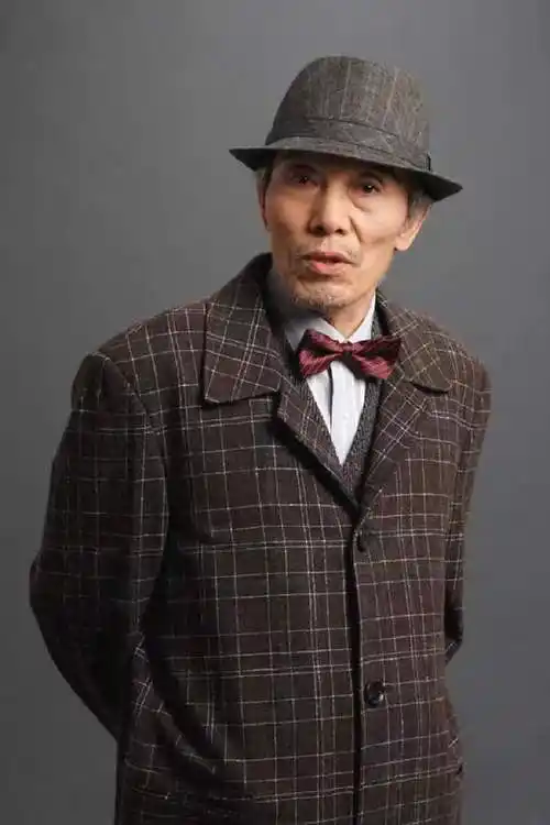 打破韩国历史77岁吴永洙获得金球奖最佳男配角称自己很不错