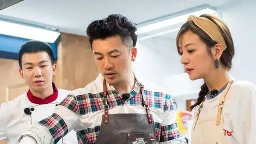 赵薇退出《中餐厅3》?黄晓明接任店长,新成员还有收视女王!