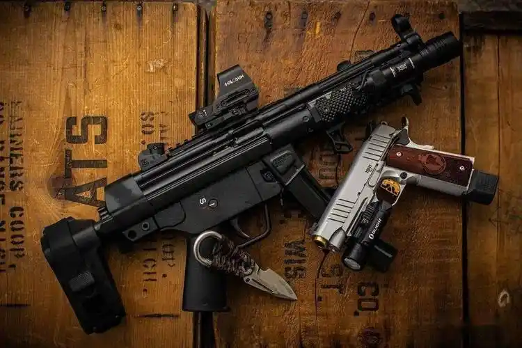 【枪迷极品摄影】沉醉于光影中的美 那些难以忘怀的小细节_视频_军事