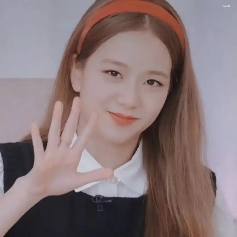 神仙颜值 jisoo自截头像 - 抖音