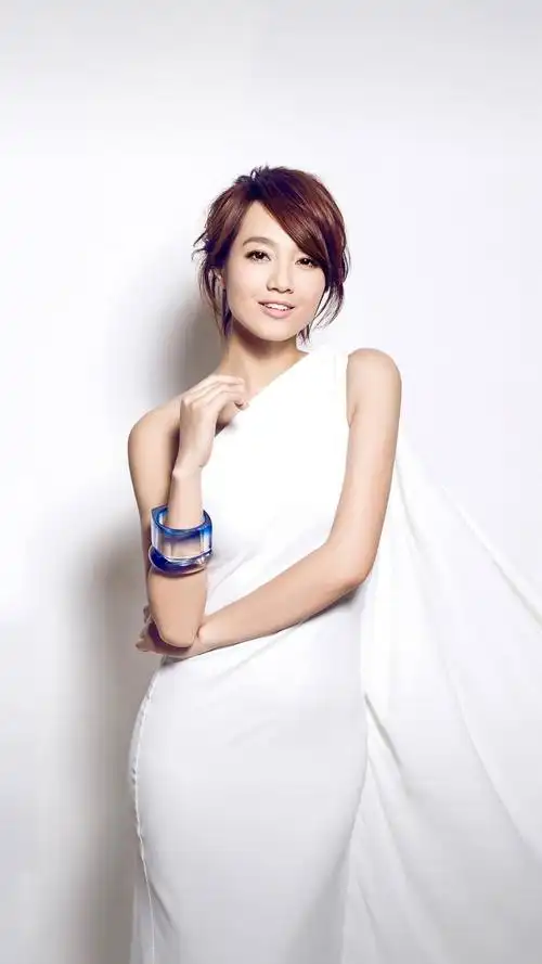 穿白色连衣裙的朱丹,高清图片,手机壁纸