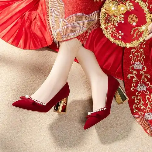 红色高跟鞋女结婚粗跟新娘不累脚高级感订婚鞋子秀禾婚纱两用中式