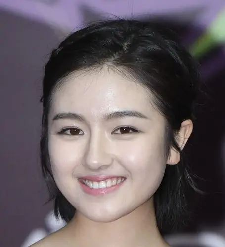 李兰迪,长相清秀,演技更是可圈可点,得到圈内的高度赞扬!