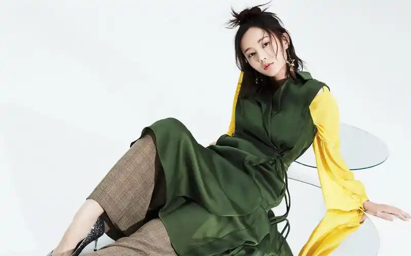 李一桐时尚潮流写真图片桌面壁纸