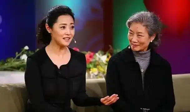 吕中儿子是导演儿媳是明星女儿是航天专家都是她的骄傲
