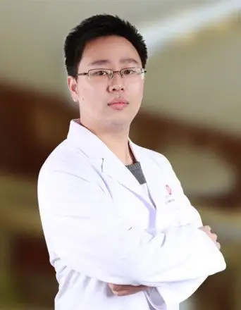 程林 > 专家简介程林医师毕业于省内知名专业医学院,从事整形外科手术