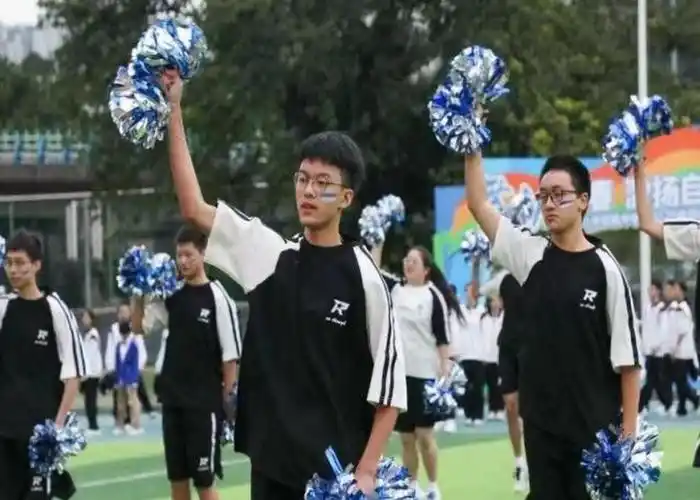 运动绽活力青春展风采重庆八中宏帆中学高2026级自编操比赛