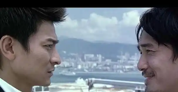 62岁刘德华容颜不老头发花白像极了可爱的满嘴胡渣的大叔