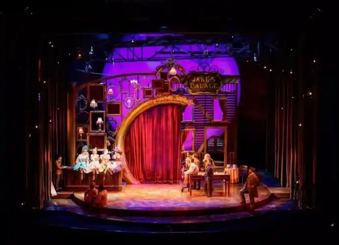 舞美·欣赏|各类戏剧舞台上的绝妙舞美设计合集