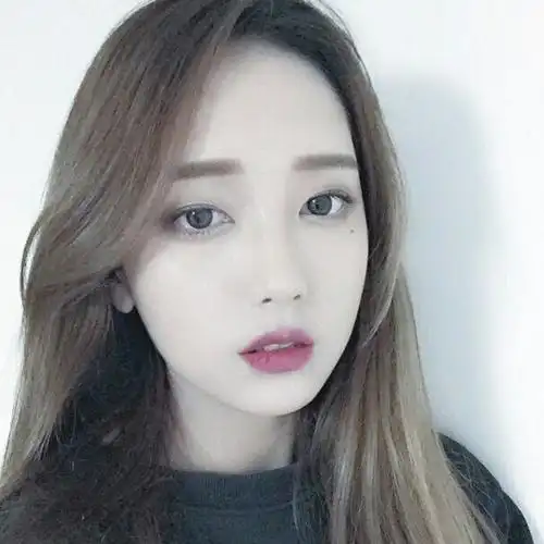 高冷 唯美 长发妹子复古 韩妆 短发背影 萌娃 墨镜 平铺壁纸 文艺复兴