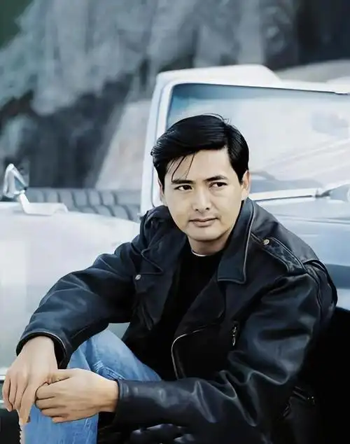 发哥的一些经典回忆照片,找回我们曾经的青春|周润发_网易订阅